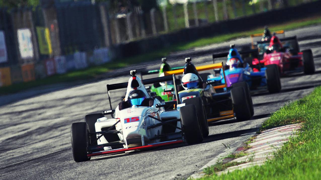 低刷赞 - QQ名片赞免费领取网址,抖音刷播在线放量网站,光速业务网刷,刷抖音业务网站便宜