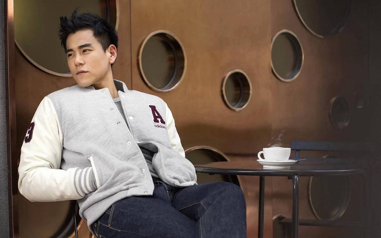 苹果同一id的手机怎么设置可共享? ， 苹果怎么设置共享家人的id  - 55dz账号网