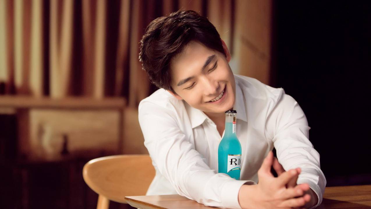 安徽高中数学学哪些教材，安徽高中数学教育中通常使用哪些教材？ - 自助下单ks - ks24小时自助